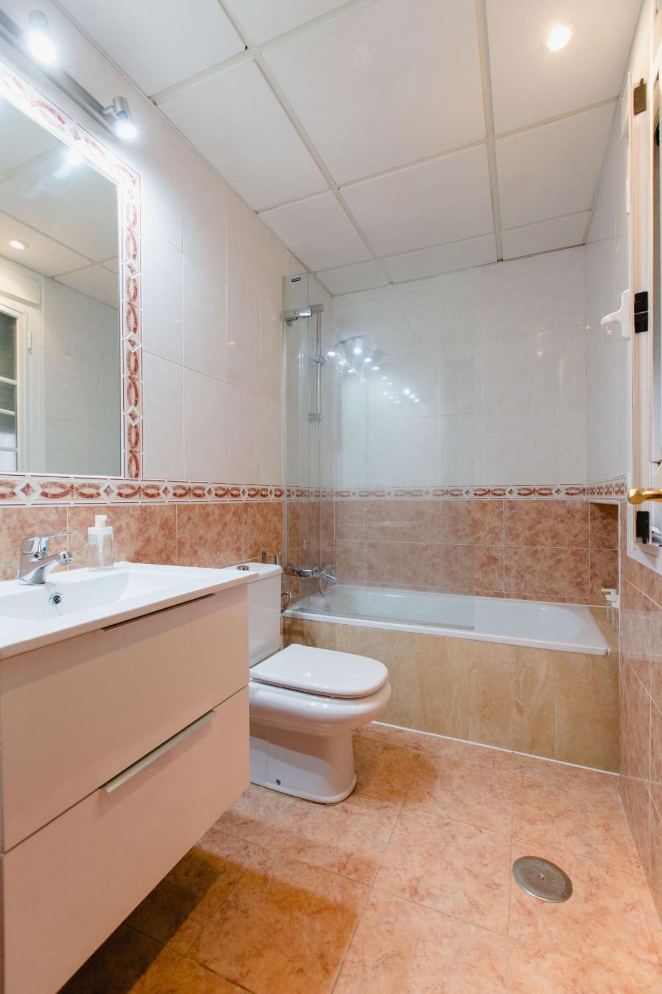 Apartamento El Patio De Canovas كاديز المظهر الخارجي الصورة